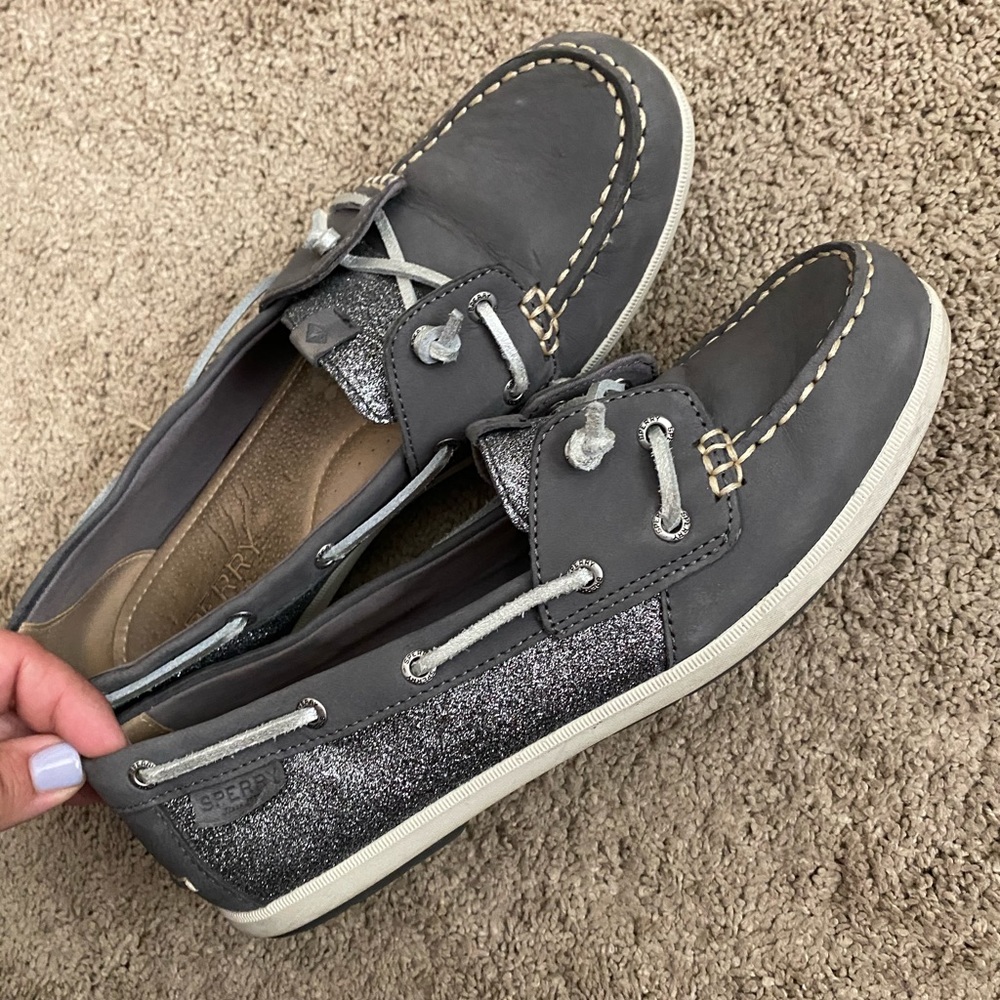 EUC Sperry “boat shoe” size 9